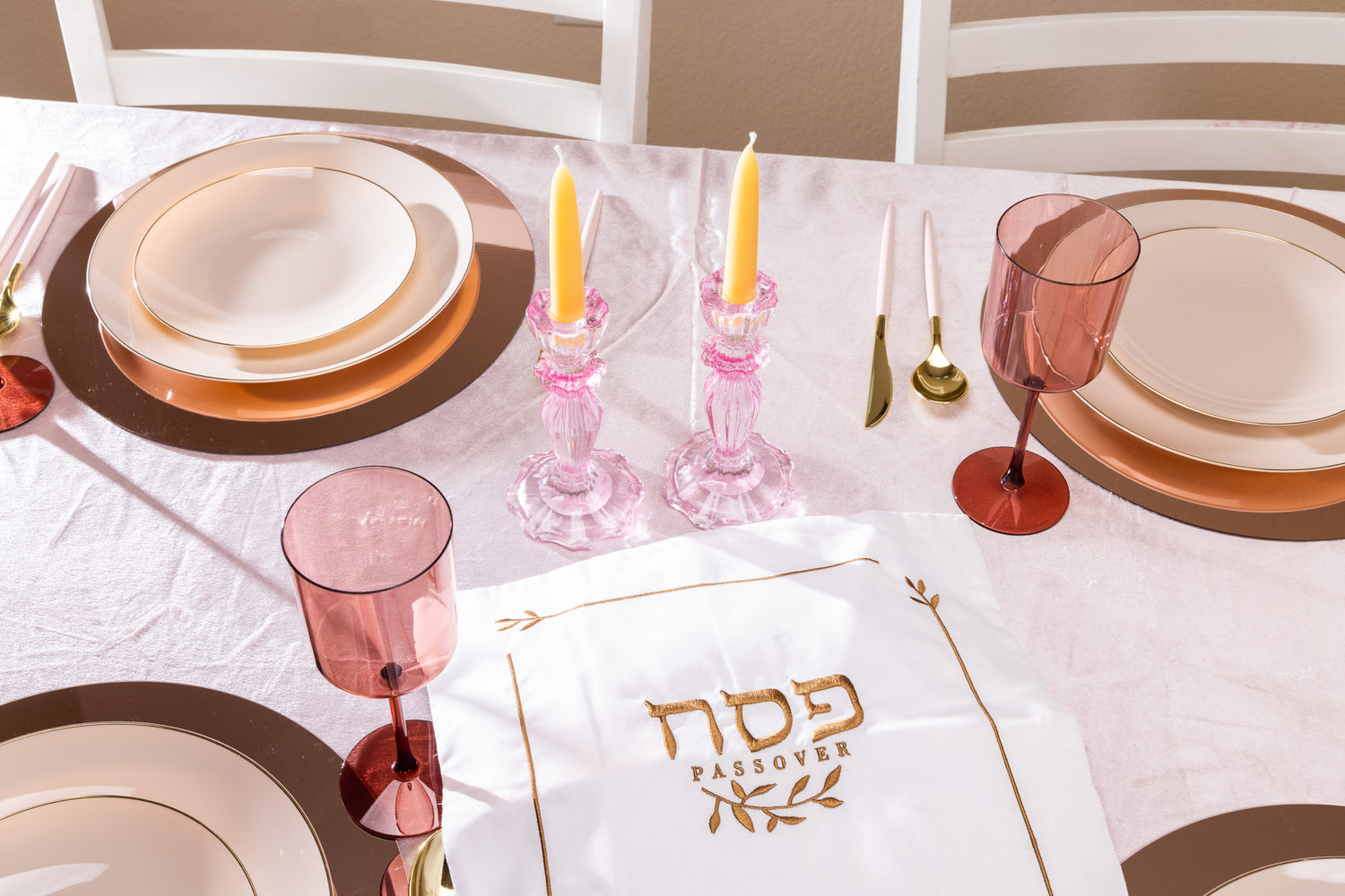 How to Set the Perfect Stylish Passover Table